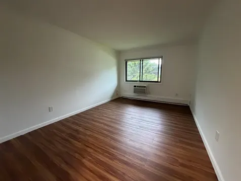 14 Strawberry Bank Road Nashua NH 03062