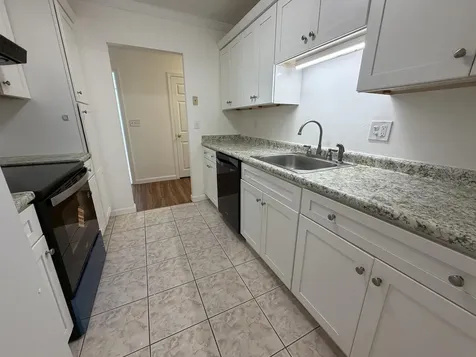14 Strawberry Bank Road Nashua NH 03062