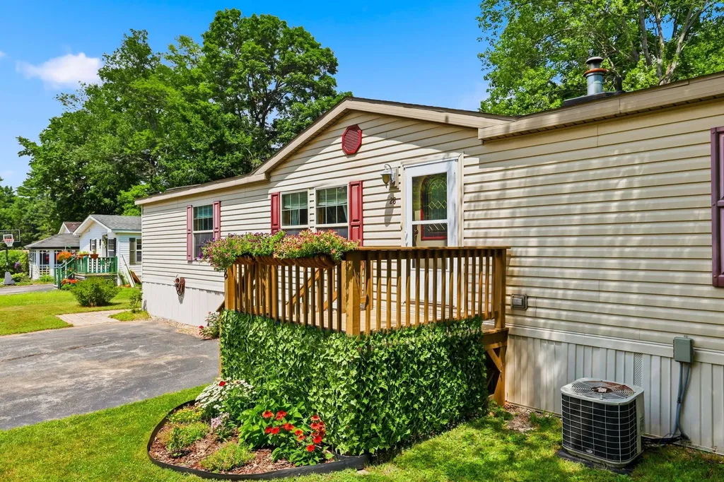 28 Emile Drive Allenstown NH 03275