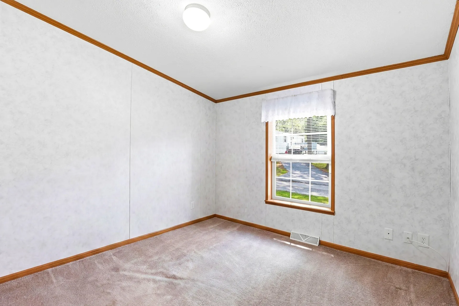 28 Emile Drive Allenstown NH 03275