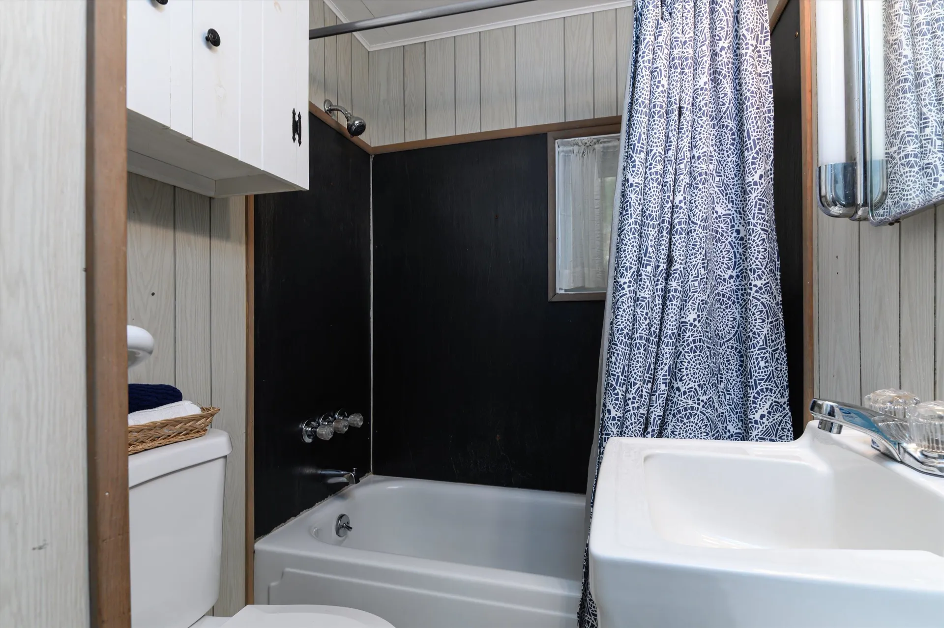 976 Avalon Beach Road Castleton VT 05735