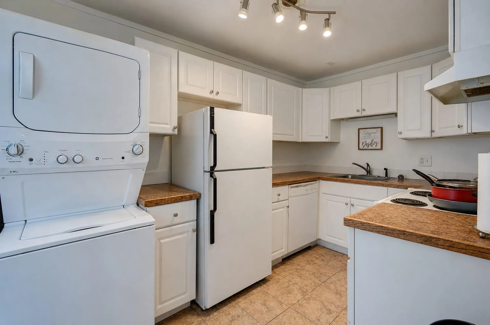 22 Oak Street Conway NH 03860