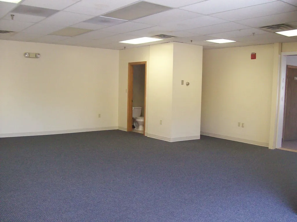 679 Mast Road Manchester NH 03102