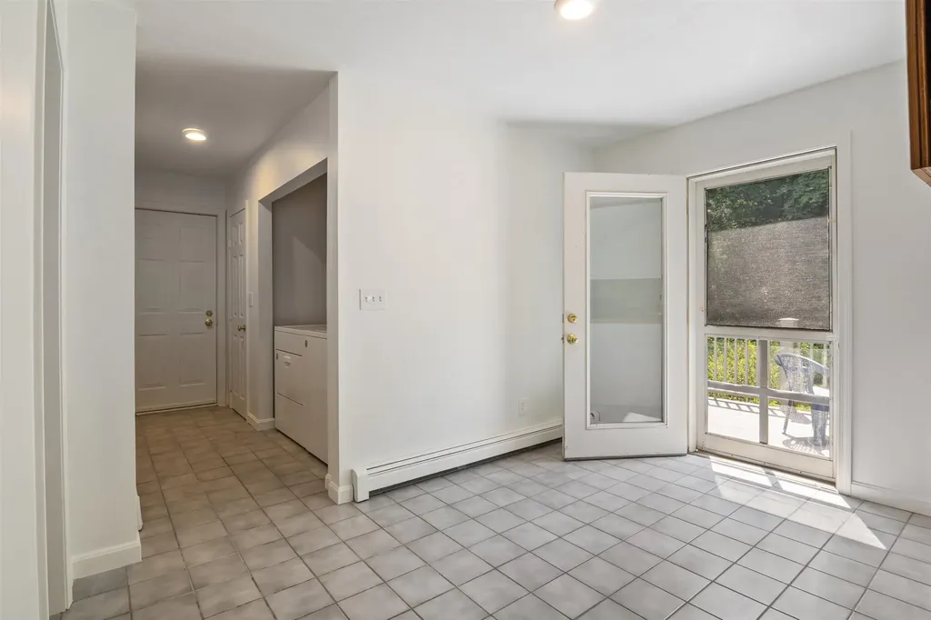 5 Huntington Place Hampton NH 03842