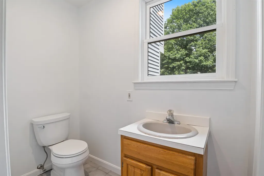 5 Huntington Place Hampton NH 03842