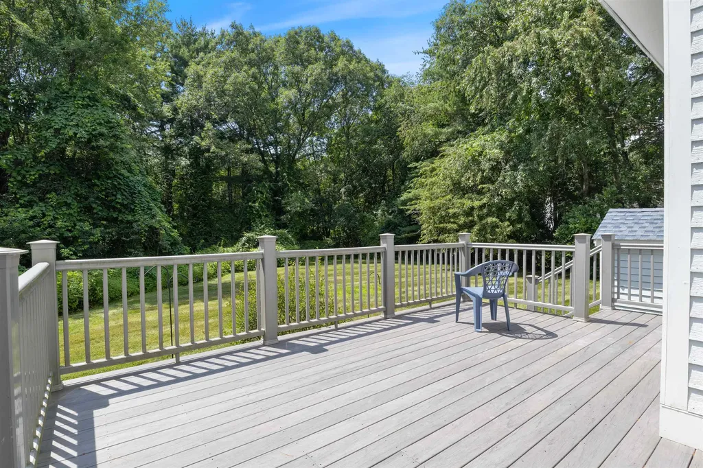 5 Huntington Place Hampton NH 03842