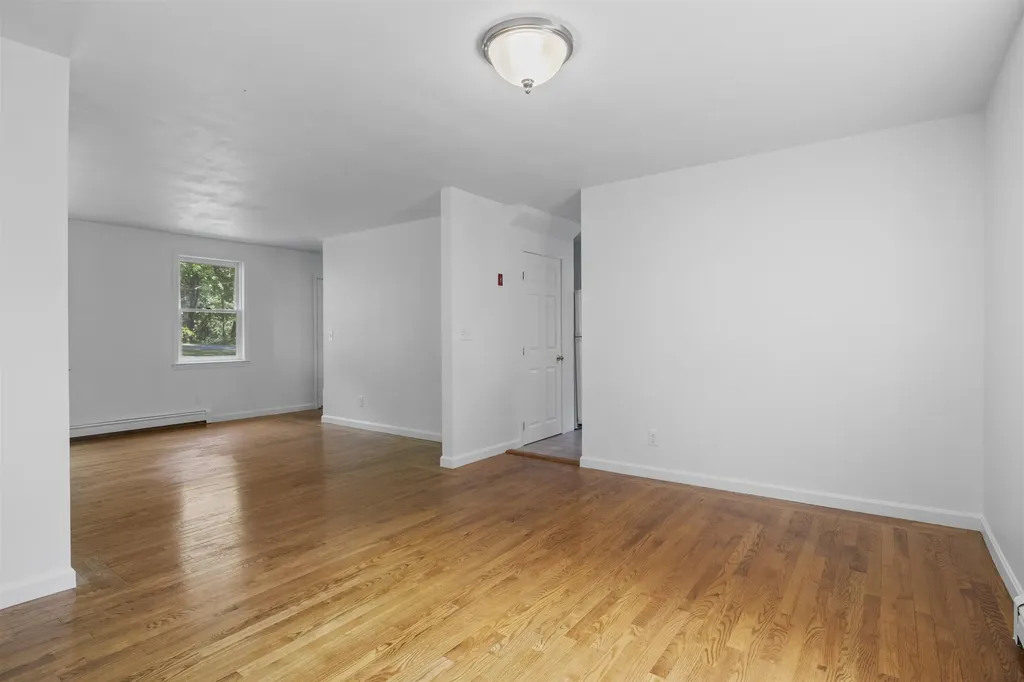 5 Huntington Place Hampton NH 03842