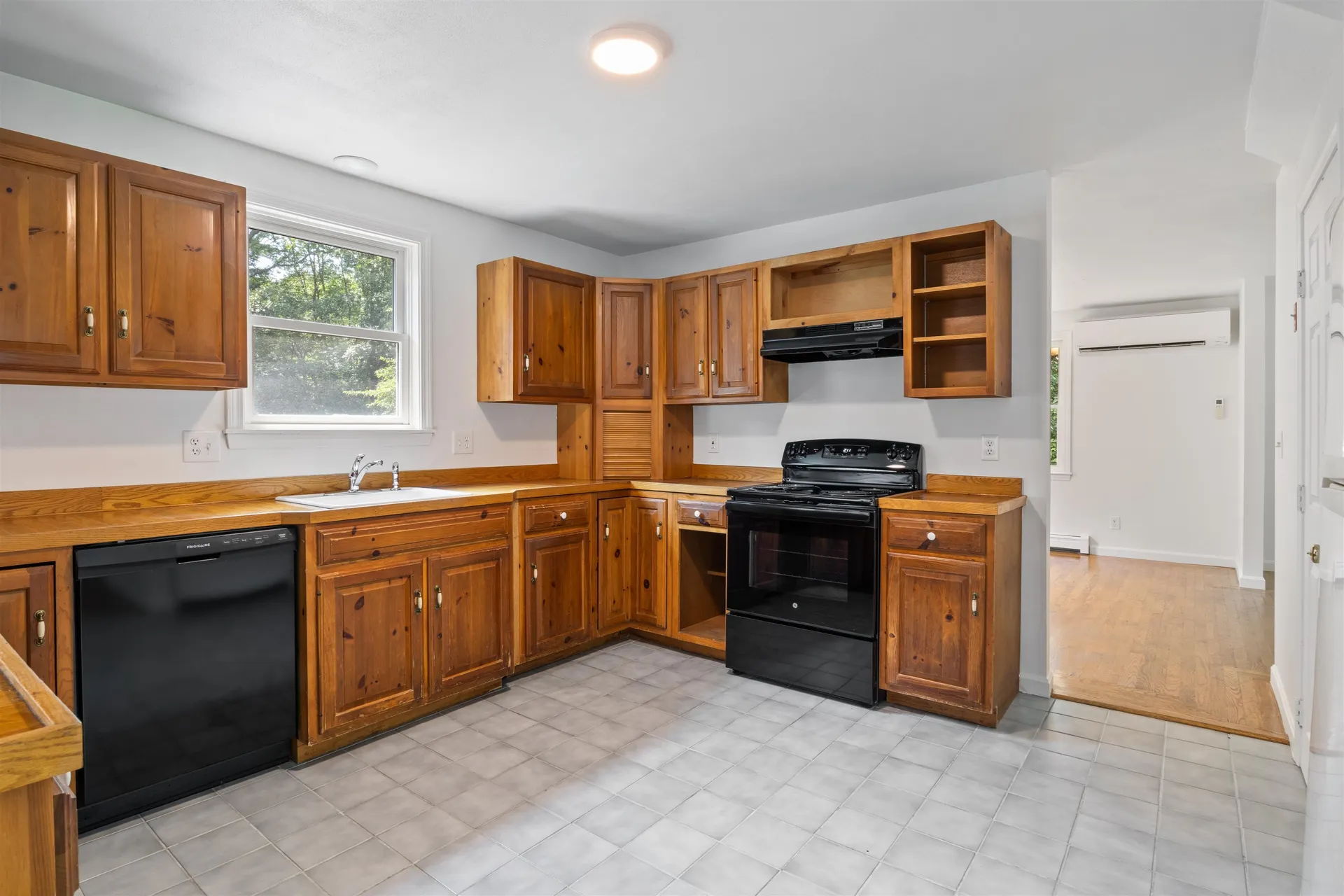 5 Huntington Place Hampton NH 03842