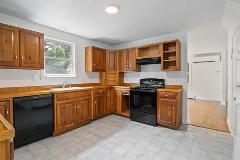 5 Huntington Place Hampton NH 03842