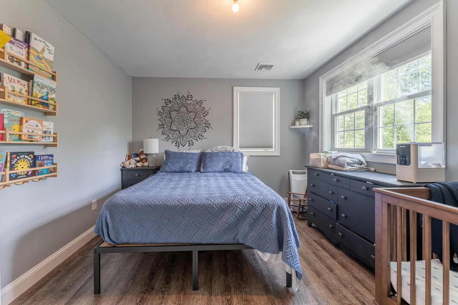 7 Woods Avenue Londonderry NH 03053