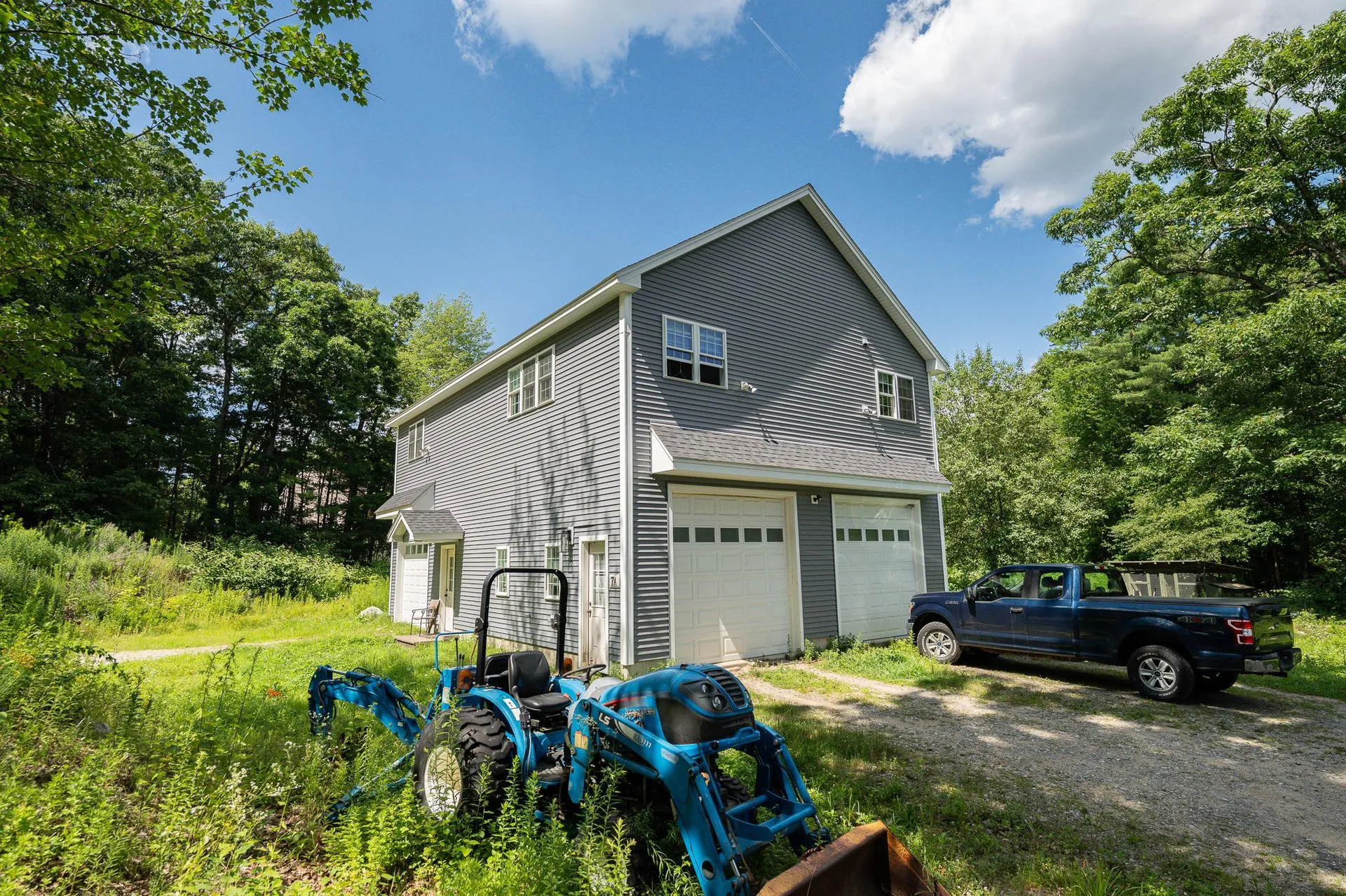 7 Woods Avenue Londonderry NH 03053