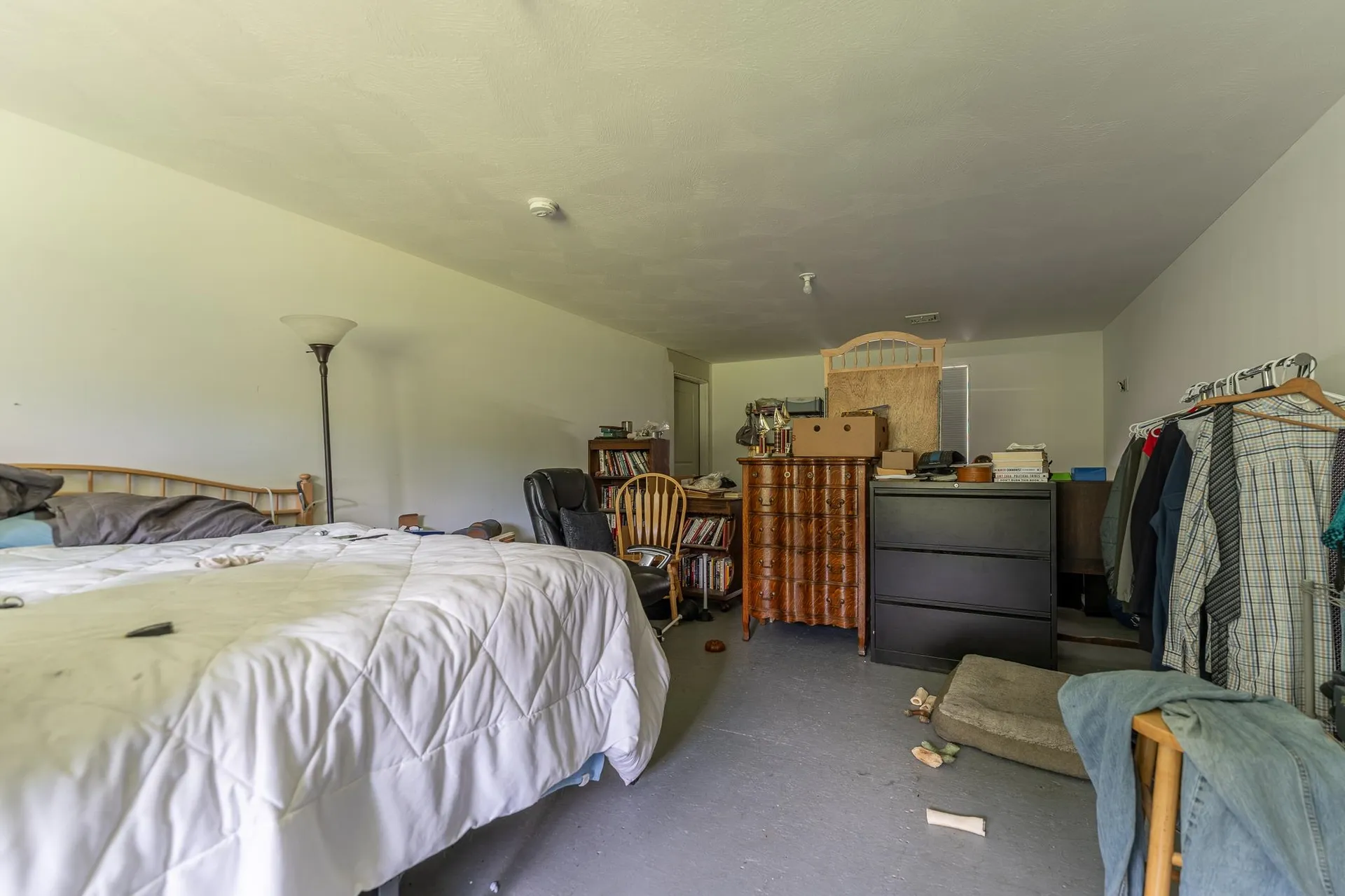7 Woods Avenue Londonderry NH 03053