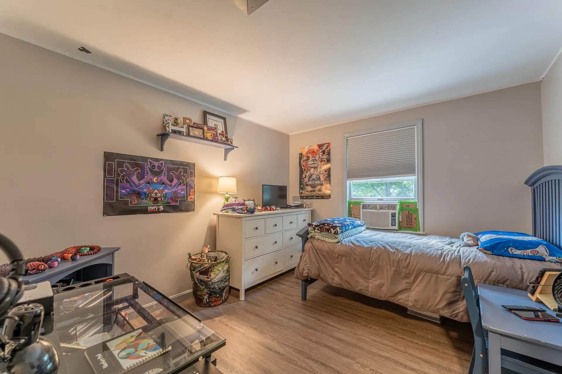 7 Woods Avenue Londonderry NH 03053