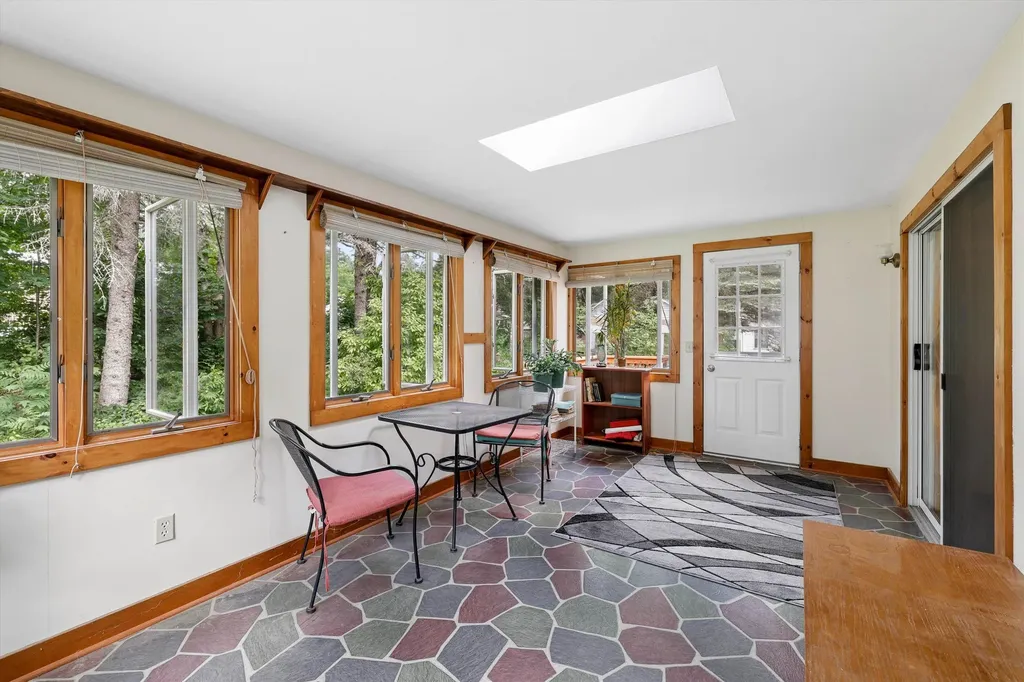 46 Edgewood Drive Hopkinton NH 03229