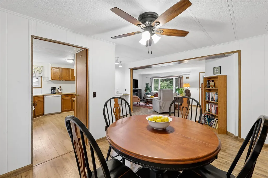 46 Edgewood Drive Hopkinton NH 03229