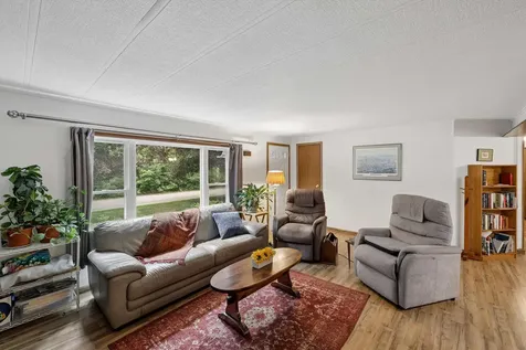46 Edgewood Drive Hopkinton NH 03229