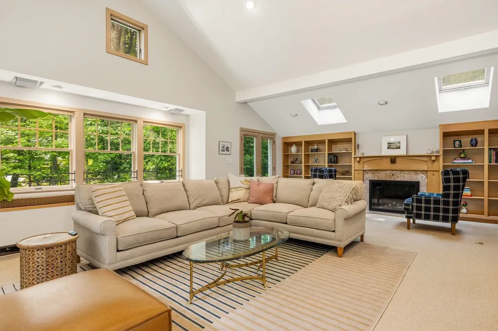 6 Millstream Drive Exeter NH 03833