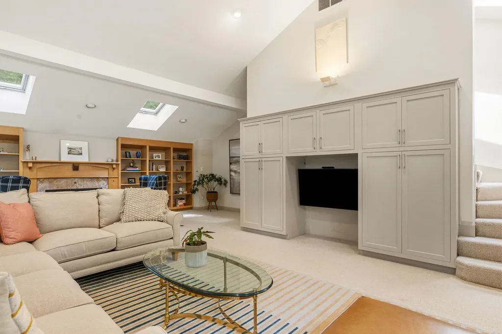 6 Millstream Drive Exeter NH 03833
