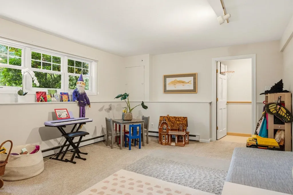 6 Millstream Drive Exeter NH 03833