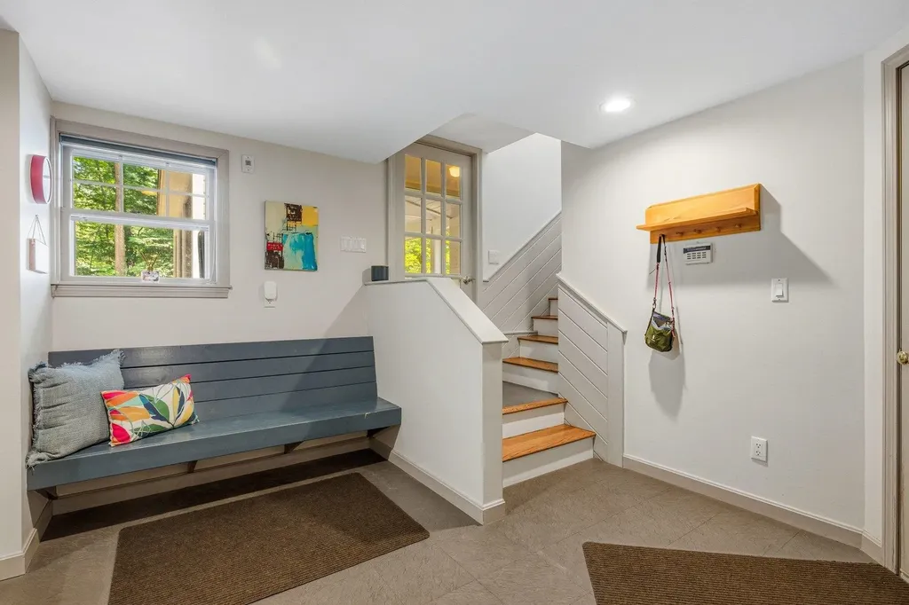 6 Millstream Drive Exeter NH 03833