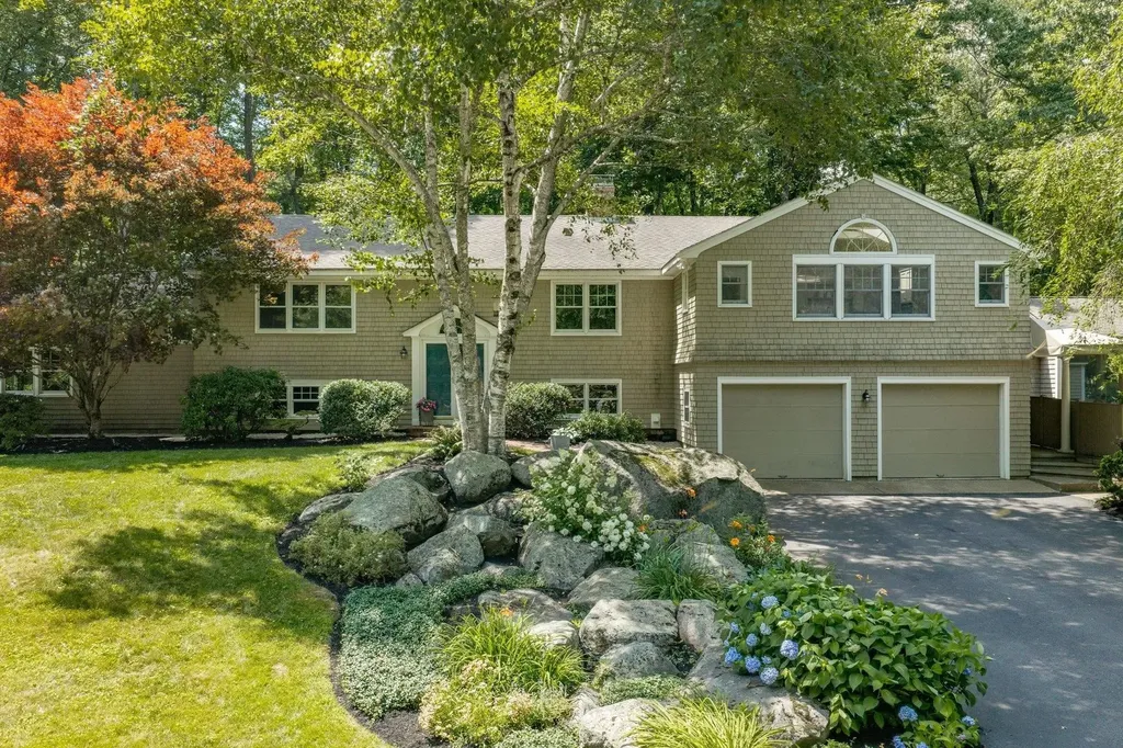 6 Millstream Drive Exeter NH 03833