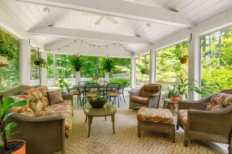 6 Millstream Drive Exeter NH 03833