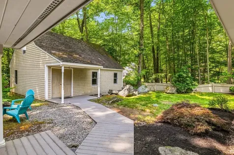 6 Millstream Drive Exeter NH 03833