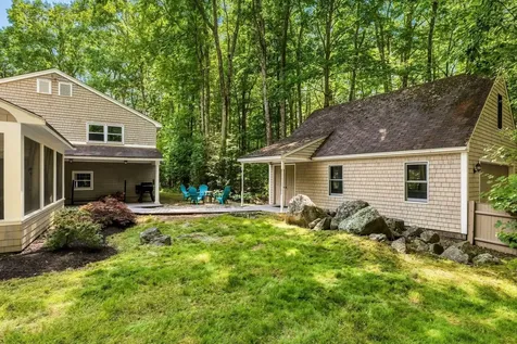 6 Millstream Drive Exeter NH 03833