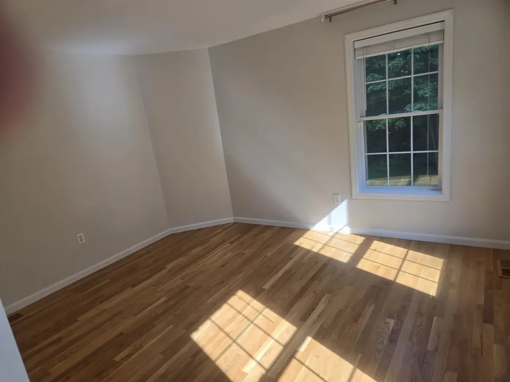 32 Stowell Road Bedford NH 03110