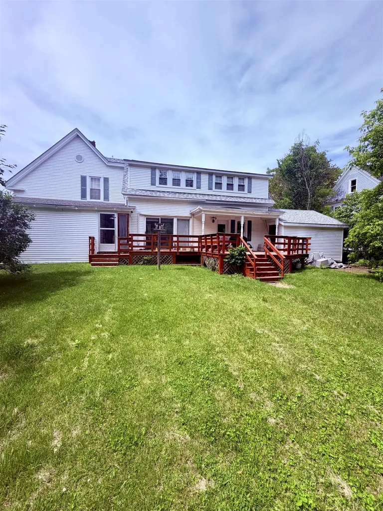 66 Elm Street Lancaster NH 03584