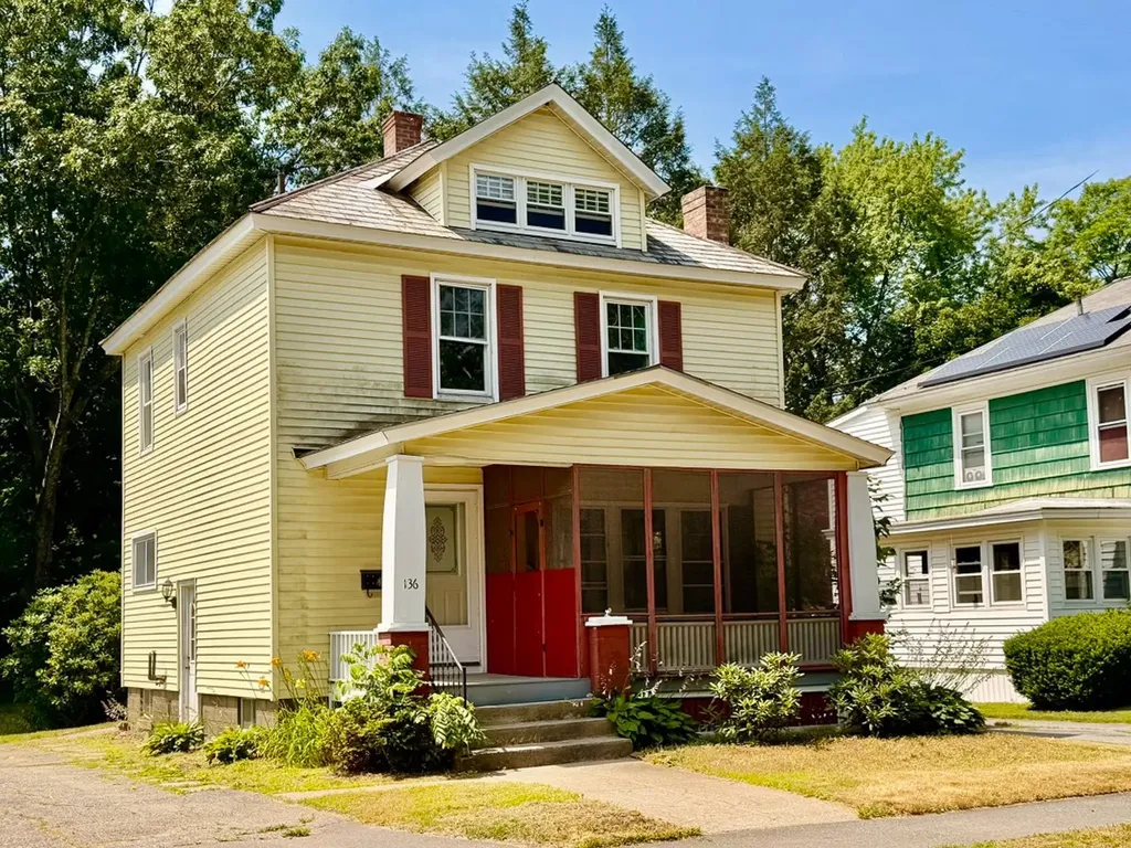 136 Oak Grove Avenue Brattleboro VT 05301