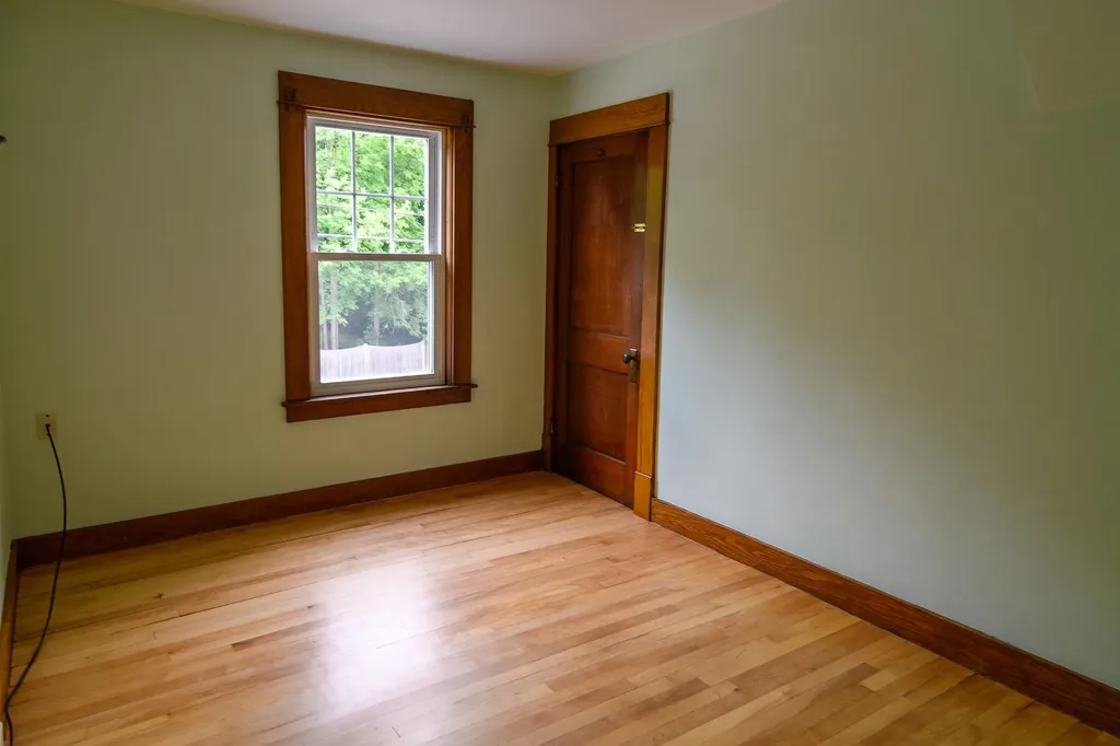 136 Oak Grove Avenue Brattleboro VT 05301