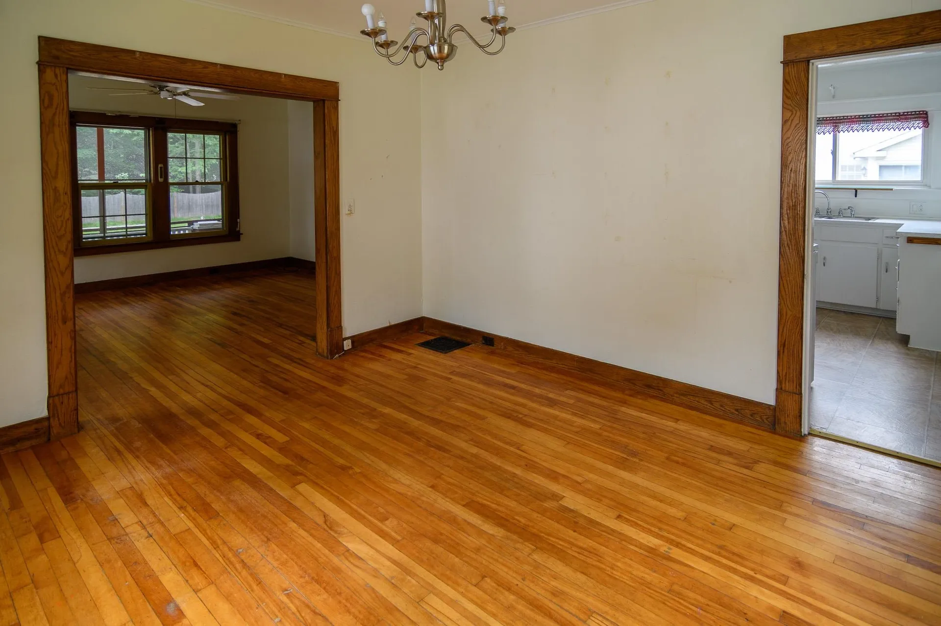 136 Oak Grove Avenue Brattleboro VT 05301