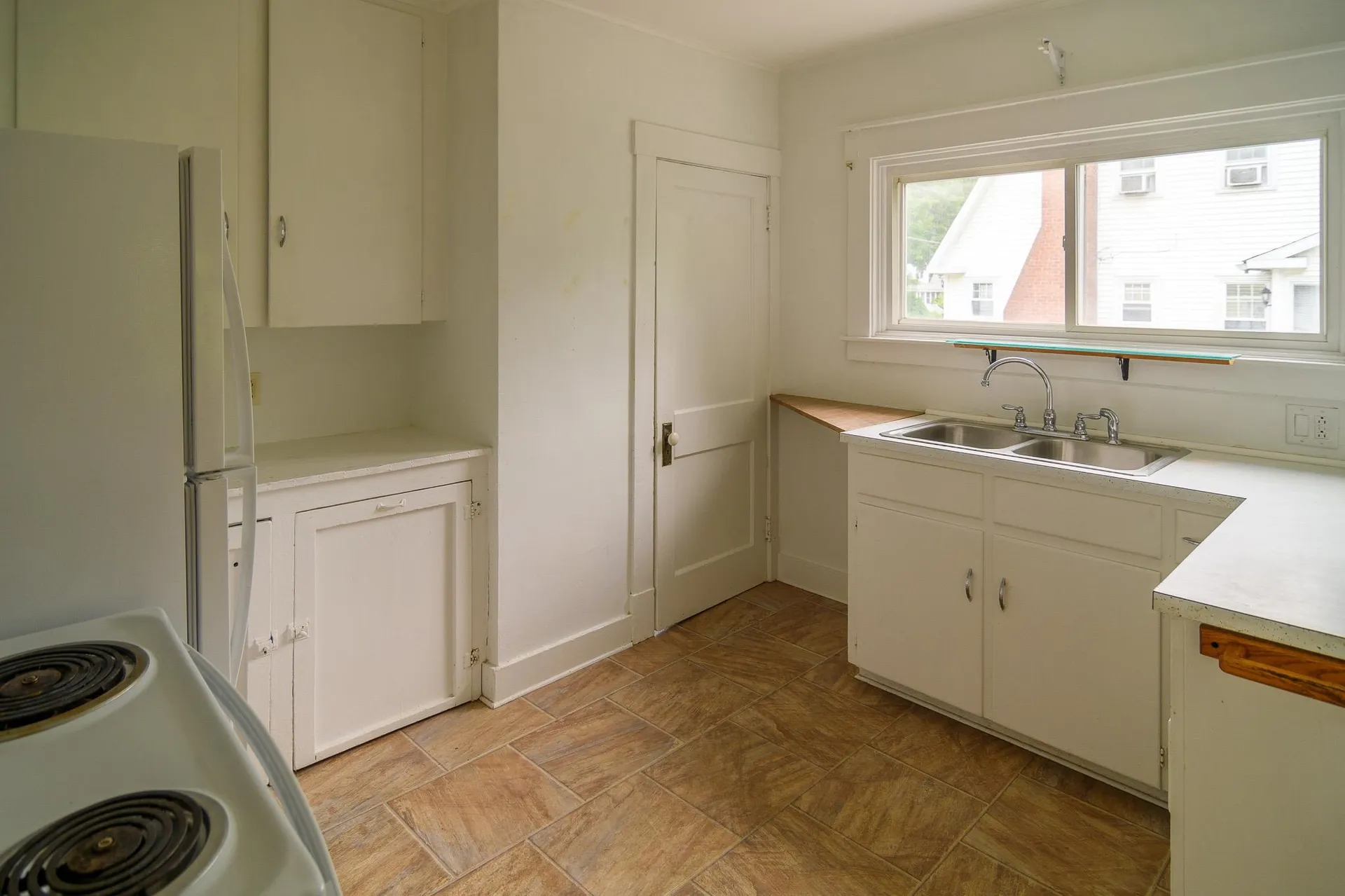 136 Oak Grove Avenue Brattleboro VT 05301