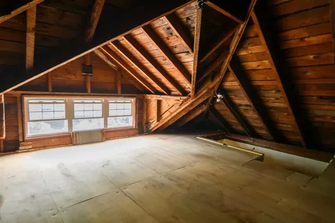 136 Oak Grove Avenue Brattleboro VT 05301