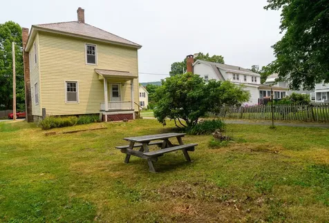 136 Oak Grove Avenue Brattleboro VT 05301