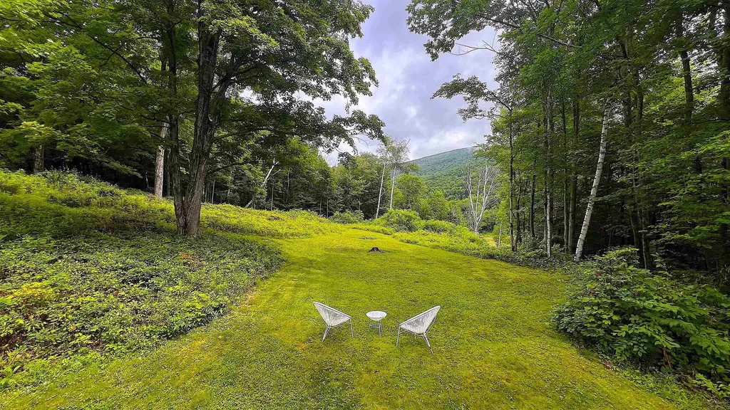 190 Scallop Drive Dorset VT 05251
