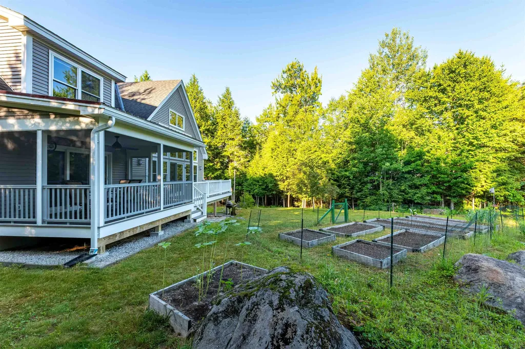 32 Cameron Drive Jackson NH 03846