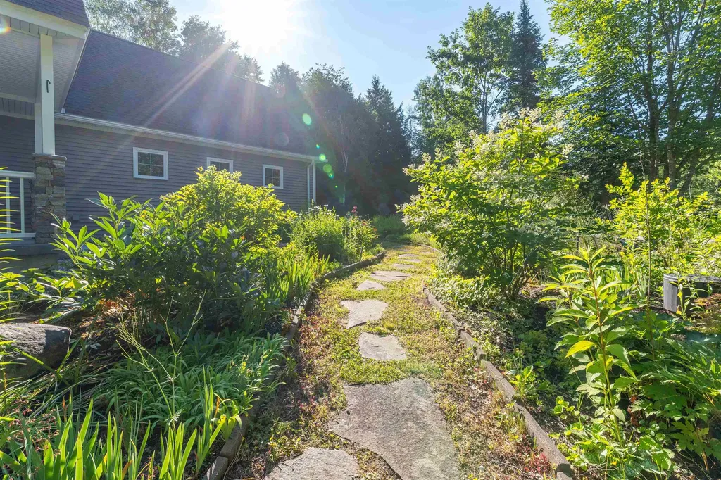 32 Cameron Drive Jackson NH 03846