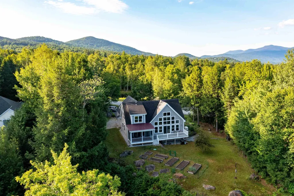 32 Cameron Drive Jackson NH 03846