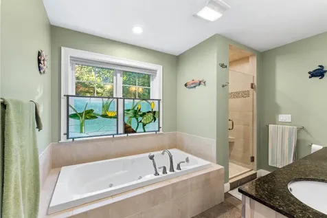 32 Cameron Drive Jackson NH 03846