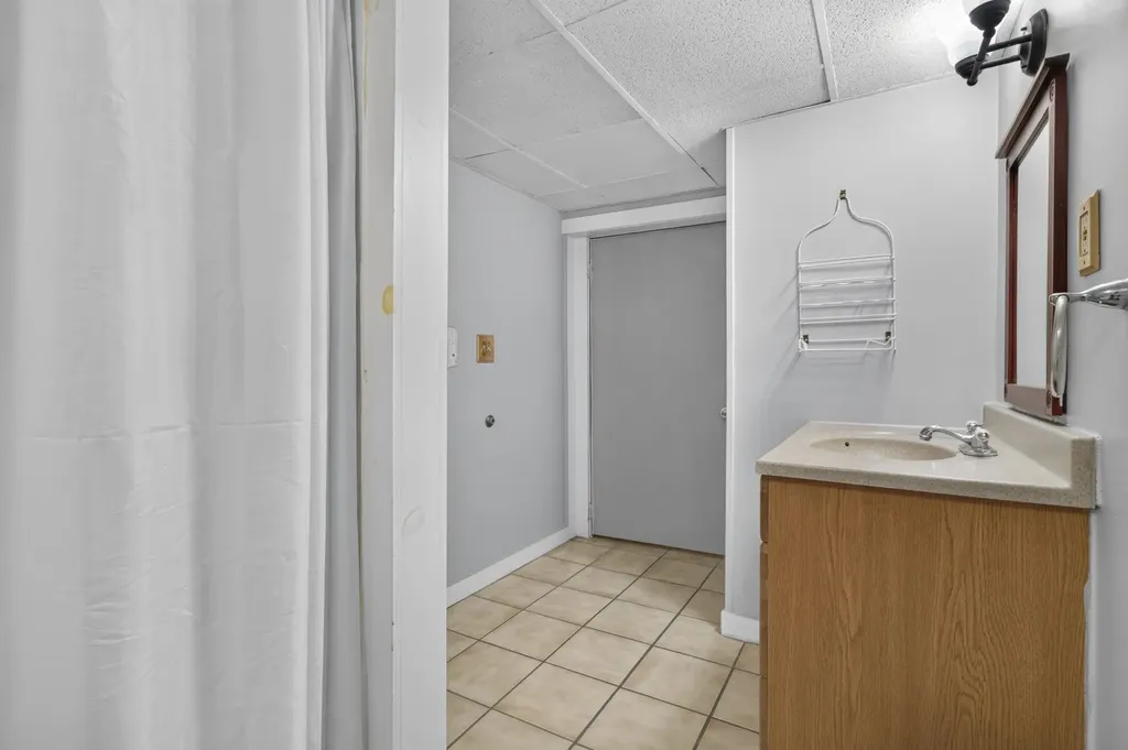 75 Forest Park Drive Nashua NH 03060