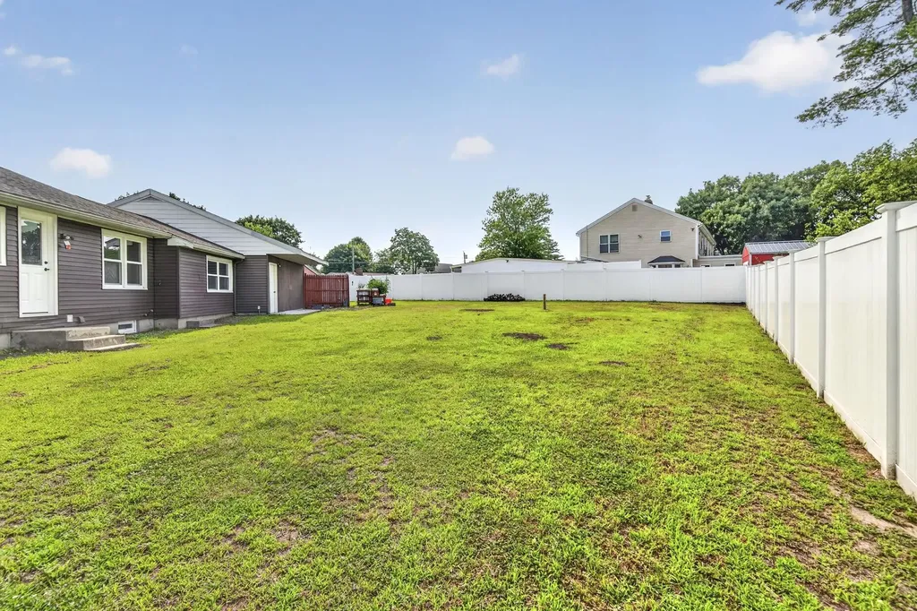 75 Forest Park Drive Nashua NH 03060