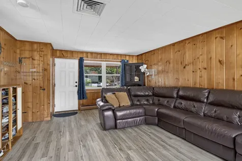 75 Forest Park Drive Nashua NH 03060