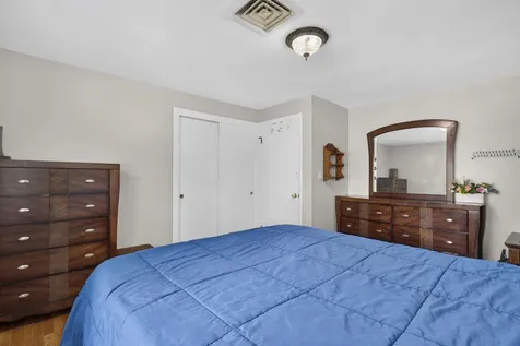 75 Forest Park Drive Nashua NH 03060