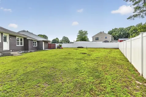75 Forest Park Drive Nashua NH 03060
