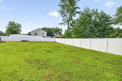75 Forest Park Drive Nashua NH 03060
