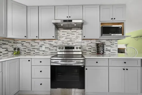 75 Forest Park Drive Nashua NH 03060