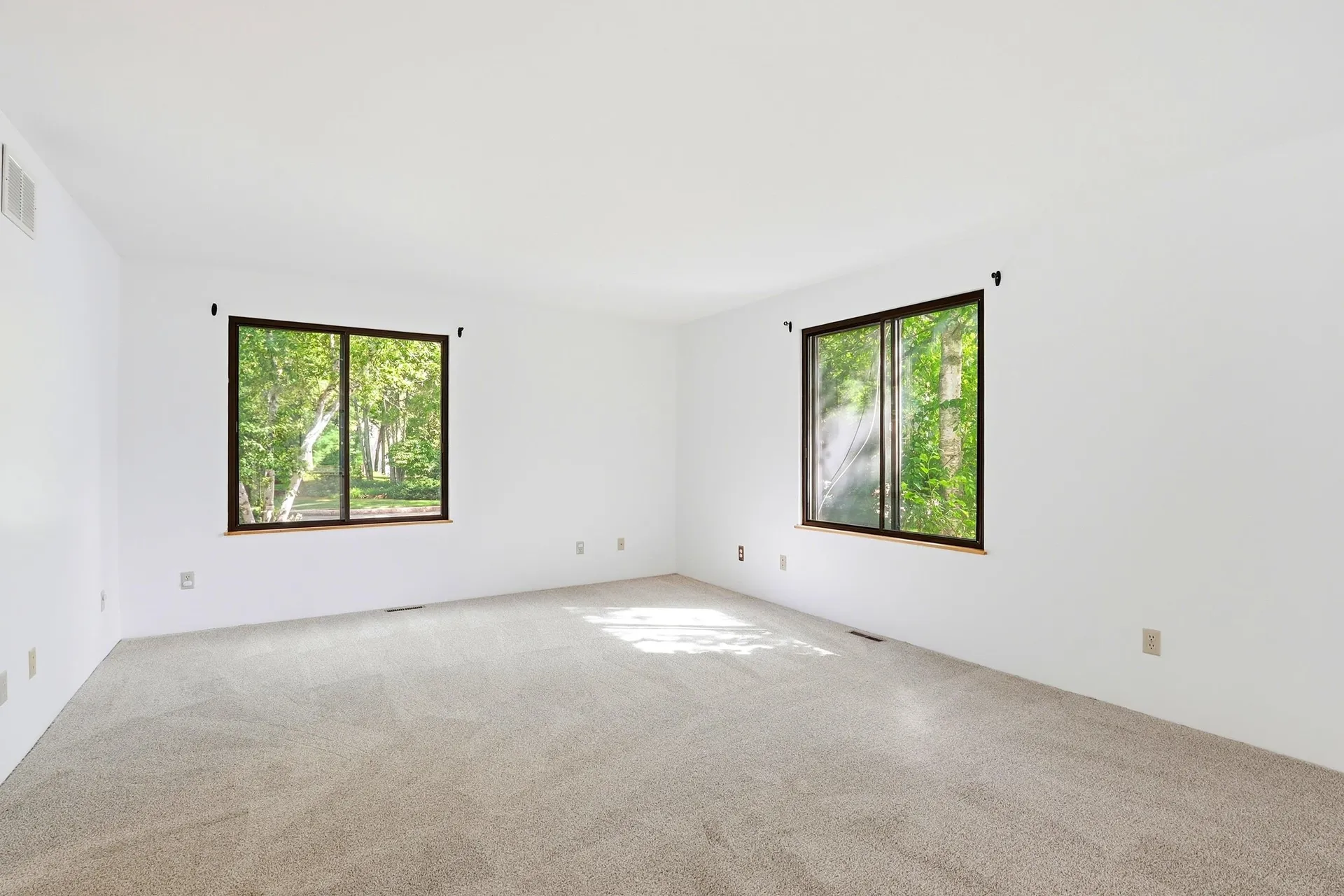 365 Kearney Circle Manchester NH 03104