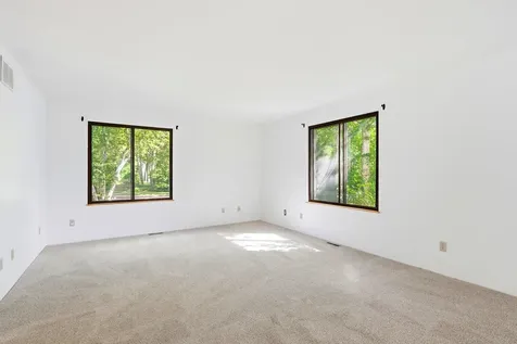 365 Kearney Circle Manchester NH 03104